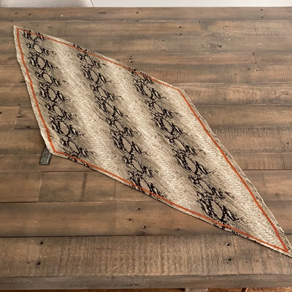Zara scarf